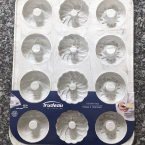 Trudeau 12 Count Silicone Decorated Donut Pan - Marble