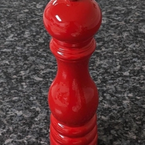 Peugeot Paris Salt Mill 22 cm Passion Red Gloss
